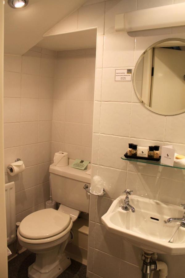 Bert'S Rooms At The Black Horse Inn Brighouse Exterior foto